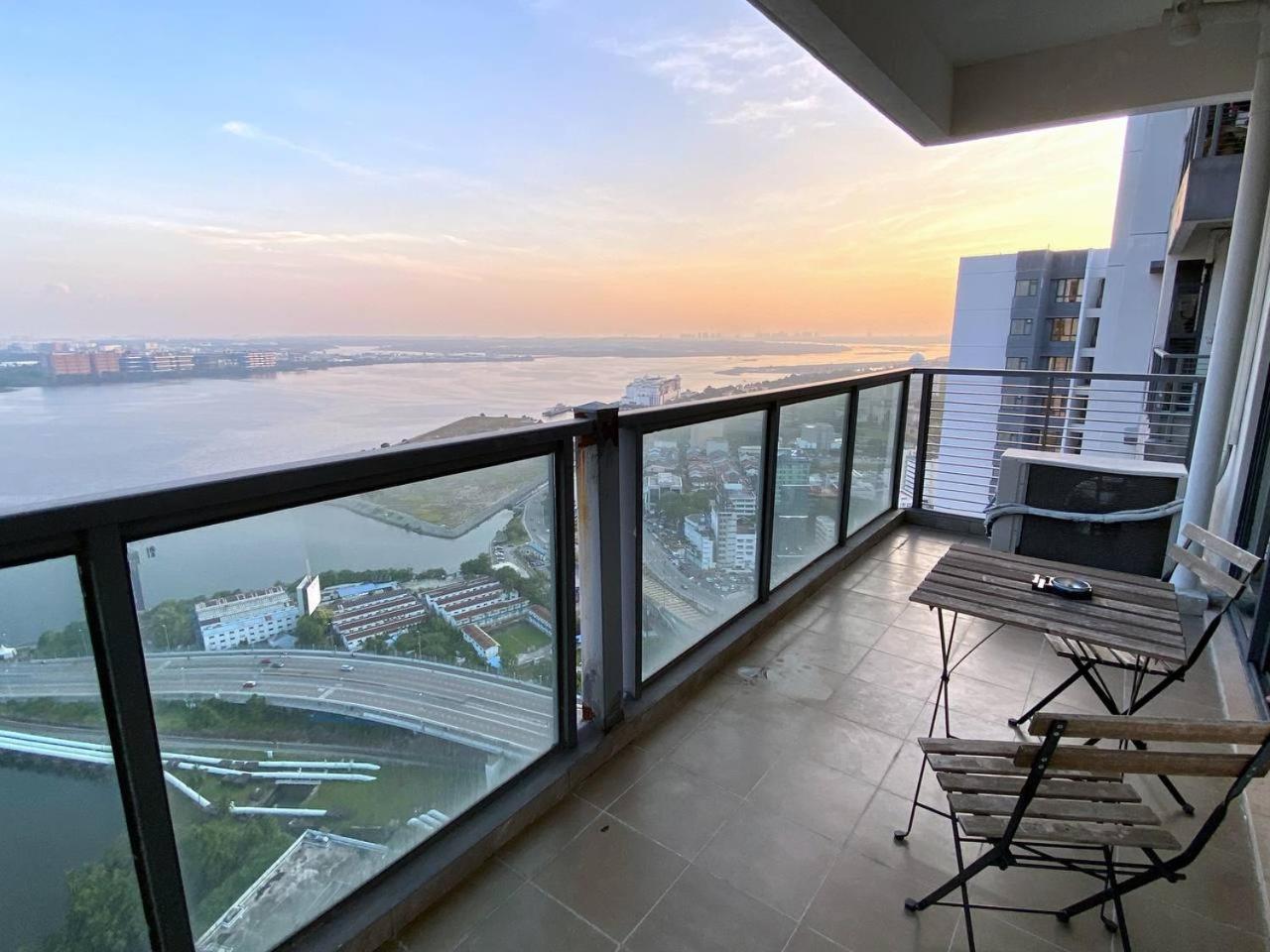 R&F Princess Cove Jb Apartment Suites By Sc Homestay Johor Bahru Esterno foto