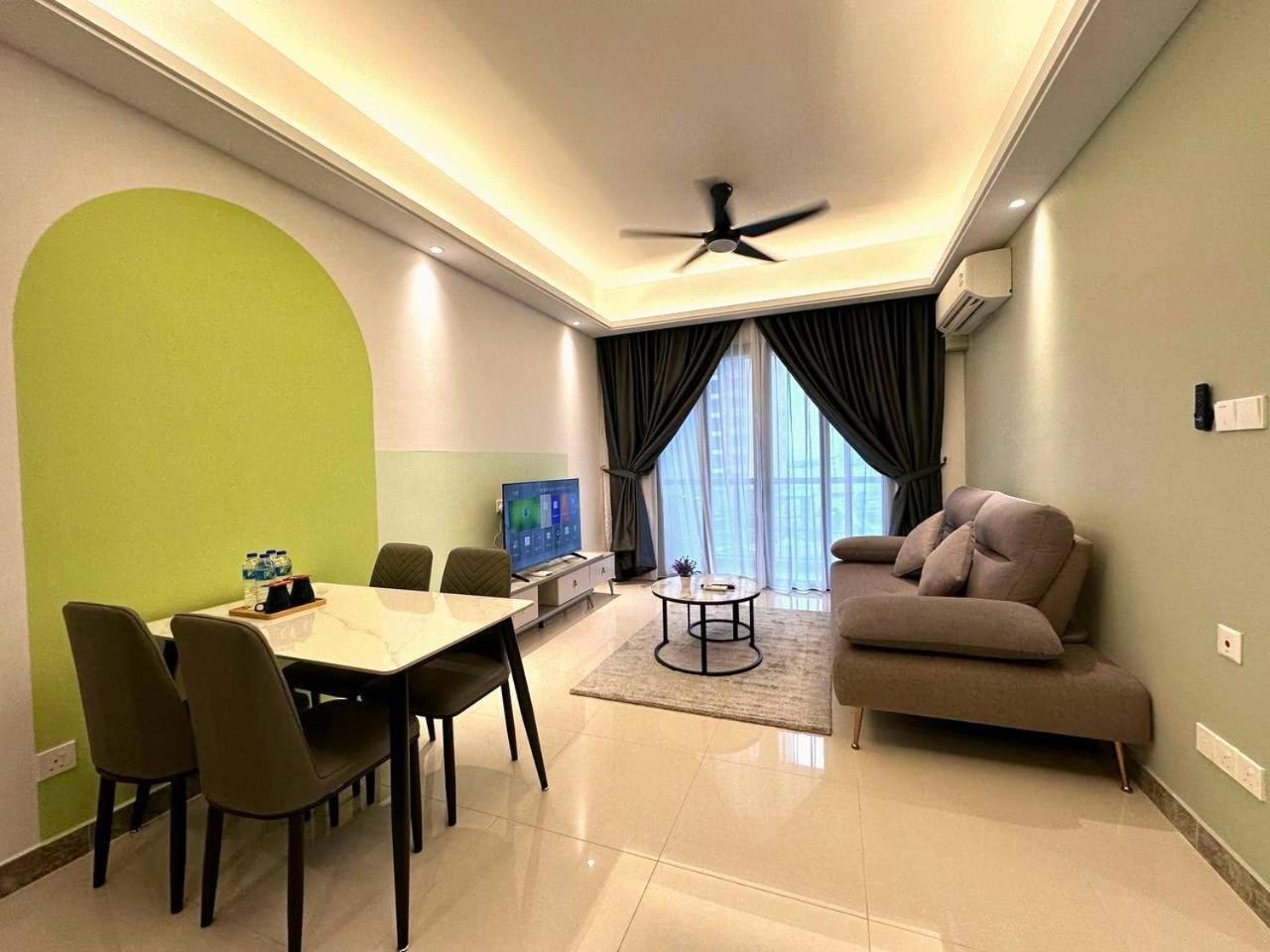 R&F Princess Cove Jb Apartment Suites By Sc Homestay Johor Bahru Esterno foto